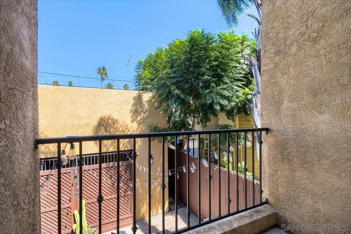 https://cdn.realtyfeed.com/cdn/127/260023230/e45054f5823e2fc691becec2bbf9fb95.webp
