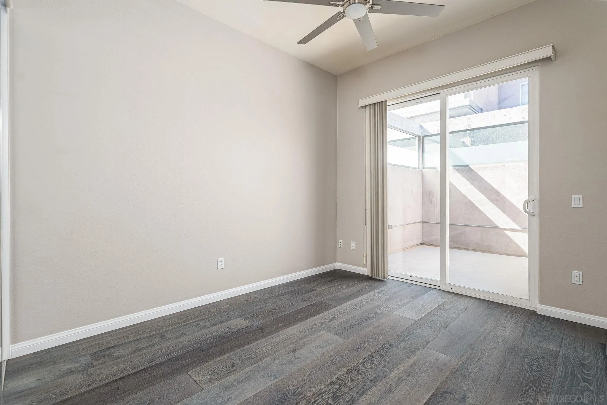 https://cdn.realtyfeed.com/cdn/127/260023231/13c09bf24d46f6684227470d10627c3f.webp