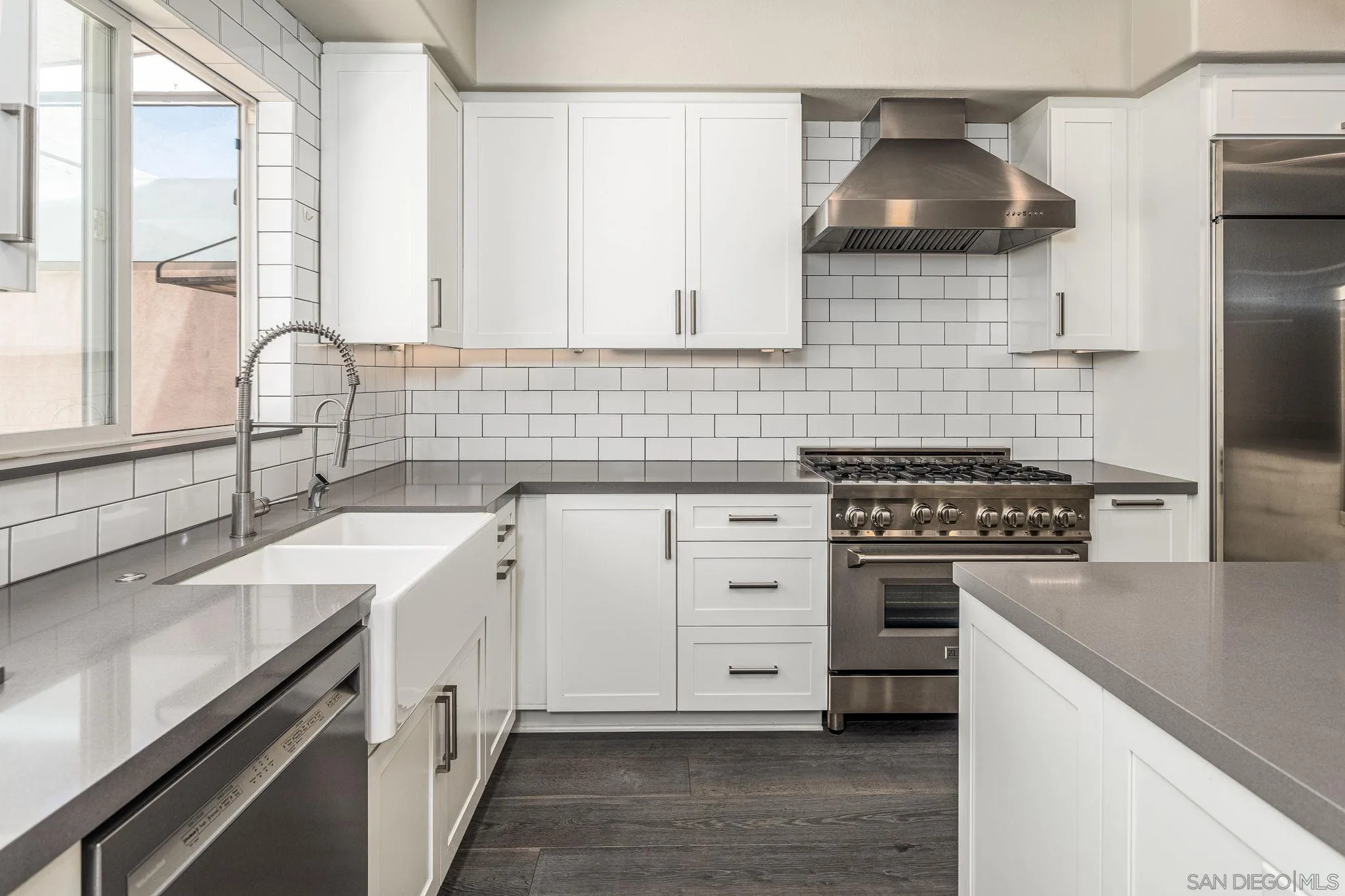 https://cdn.realtyfeed.com/cdn/127/260023231/45f691100b8a17775d619a2936404ad3.webp