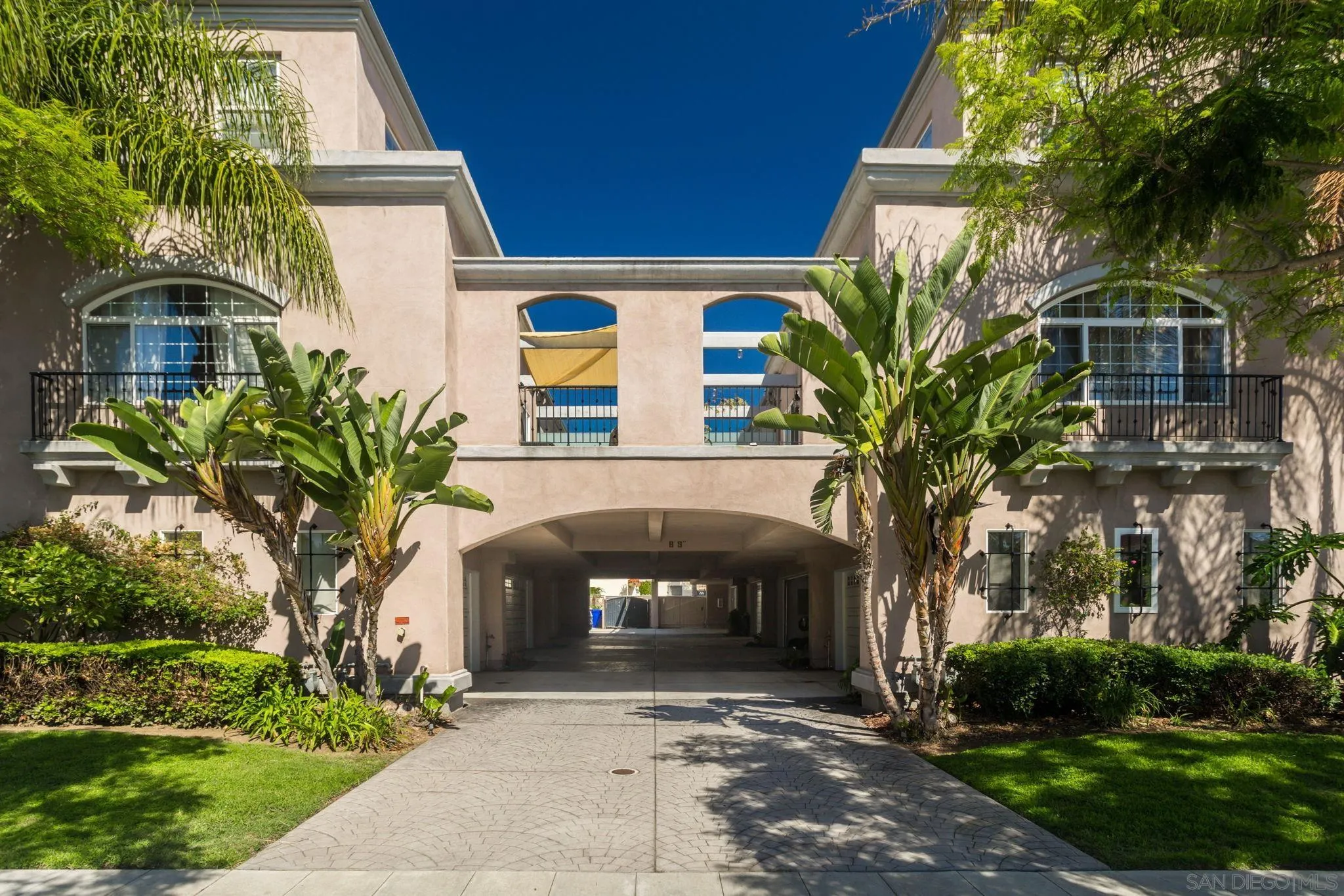 104 Lewis Street, San Diego, CA 92103 - Photo 5 of 26, San Diego, CA