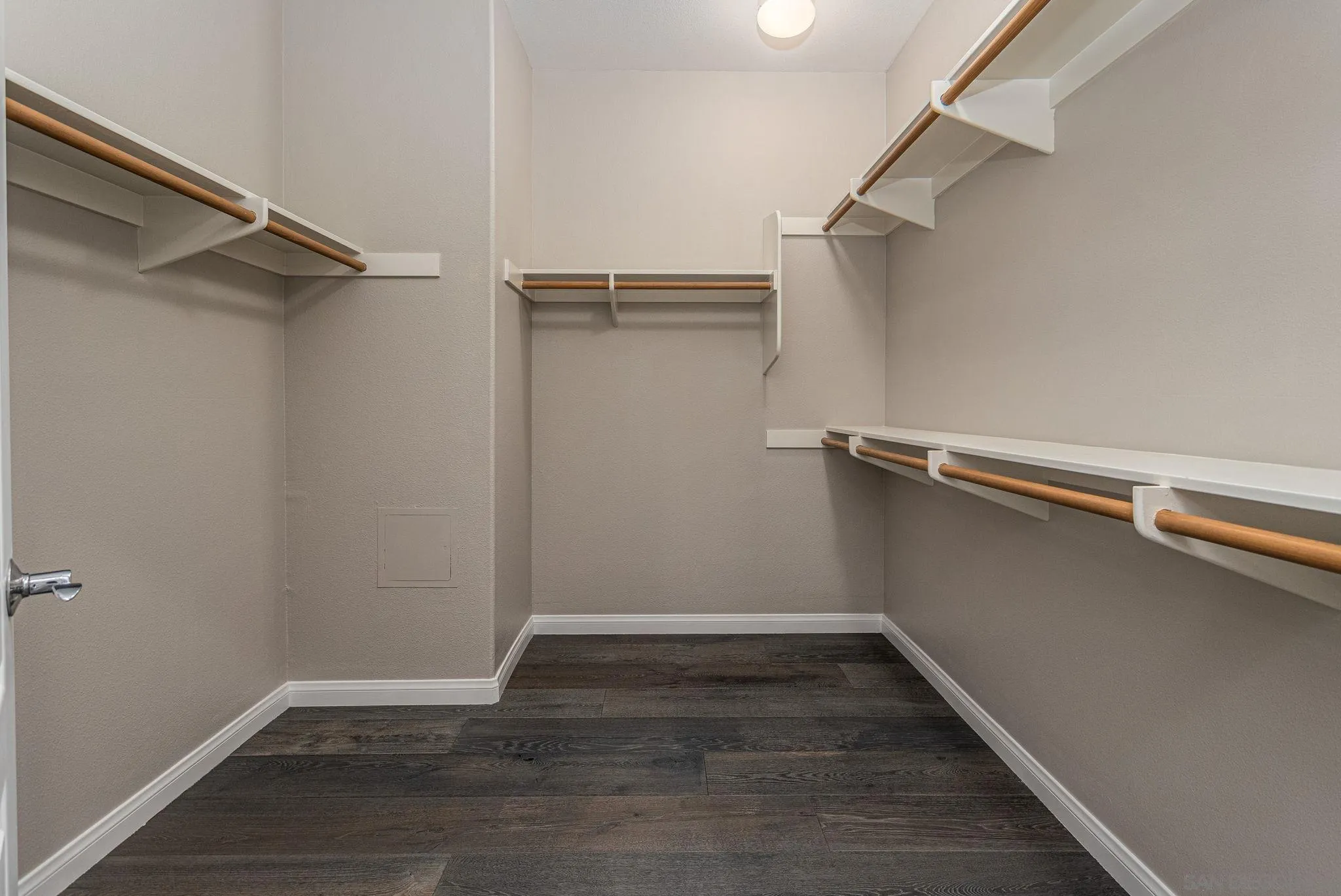 https://cdn.realtyfeed.com/cdn/127/260023231/5fbe91d0e3ad571541f129383bc2a8a0.webp