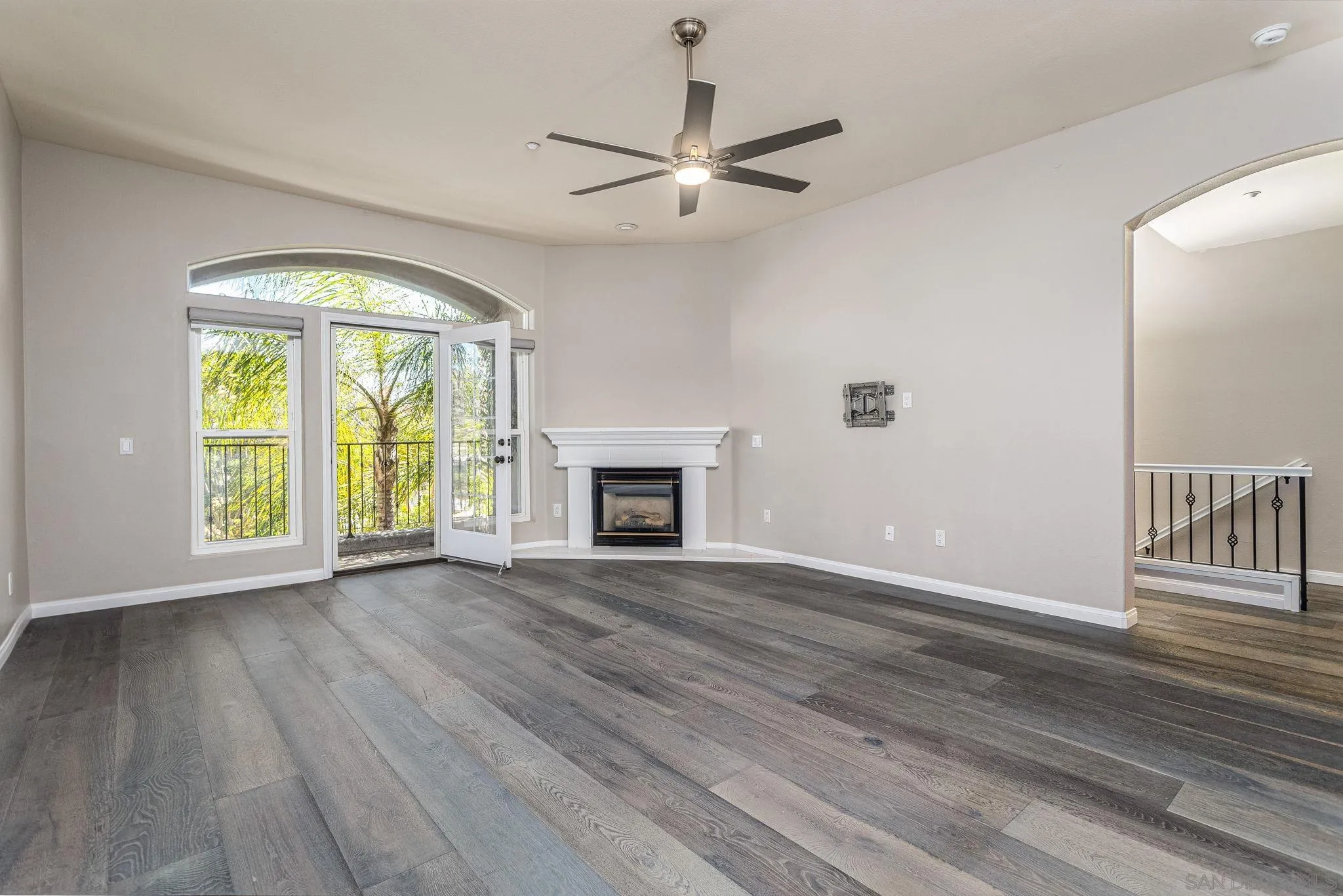 https://cdn.realtyfeed.com/cdn/127/260023231/81d2b53bacb129f7d7480bf133d174f2.webp