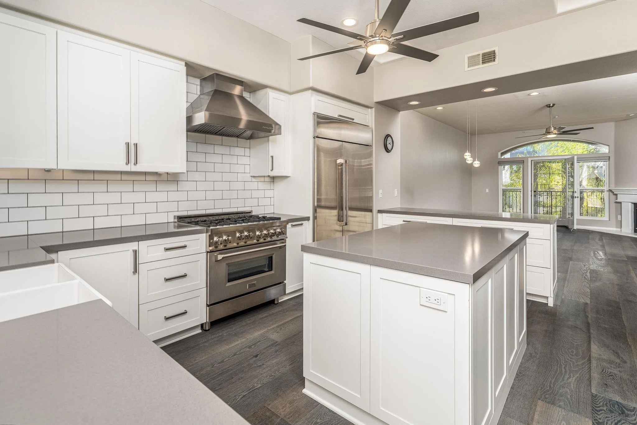 https://cdn.realtyfeed.com/cdn/127/260023231/c9353da81b6eb4aba69f87cd11bda880.webp
