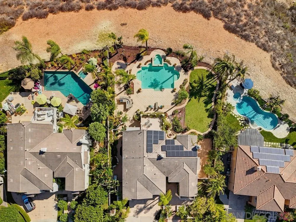 https://cdn.realtyfeed.com/cdn/127/260023233/b912734d0d0236acde143387693a5d46.webp
