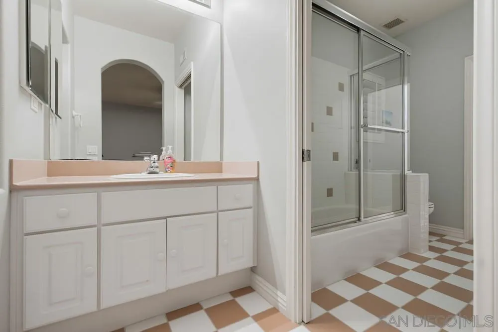 https://cdn.realtyfeed.com/cdn/127/260023233/c7934d511163d2c174cccc4e11d6895f.webp