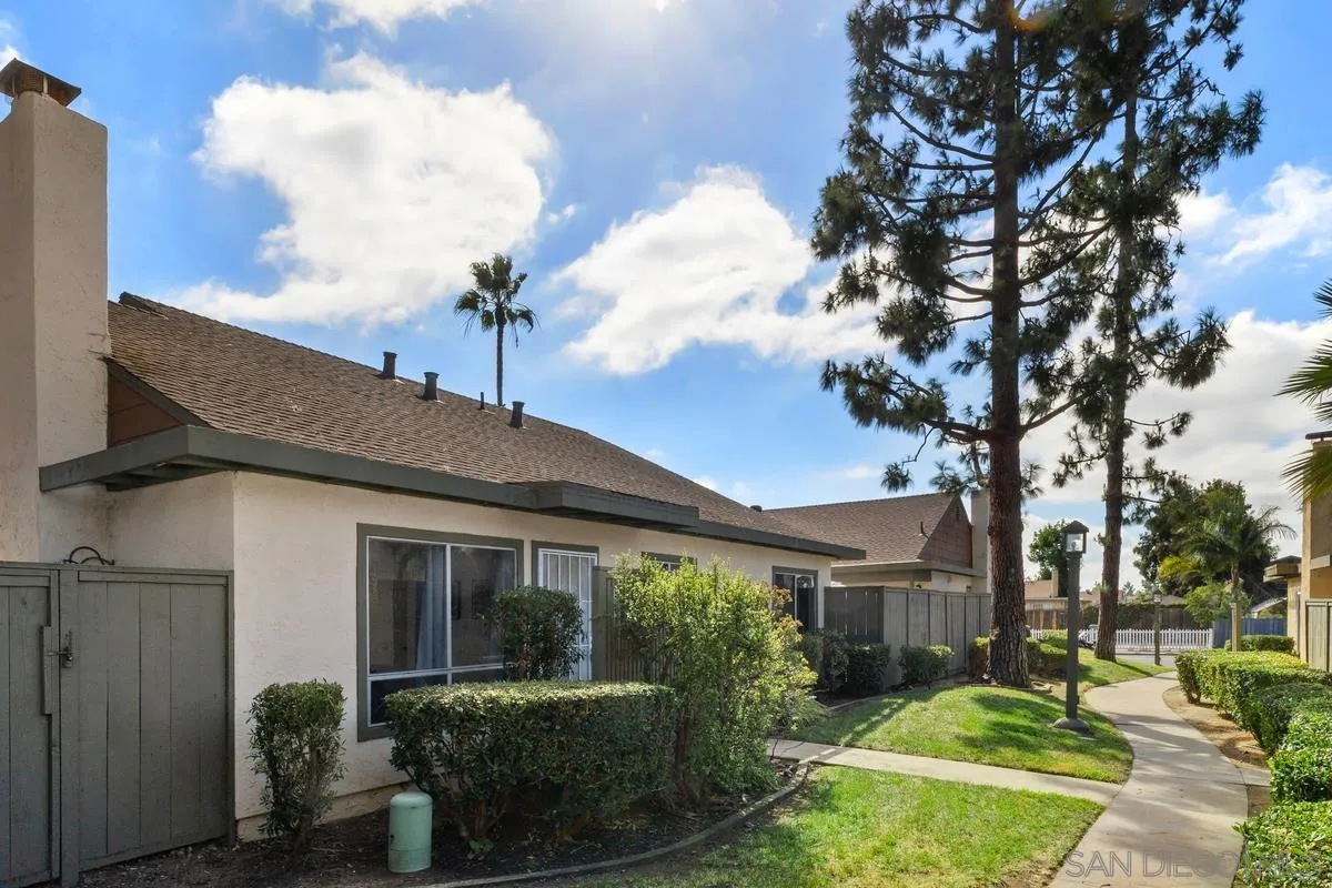 https://cdn.realtyfeed.com/cdn/127/260023234/65465ca7ce7e5f1e6e9ed9a25c018133.webp
