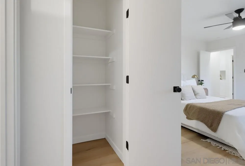 https://cdn.realtyfeed.com/cdn/127/260023236/f6d052e3ef46079c6c4d39c7dcda3265.webp