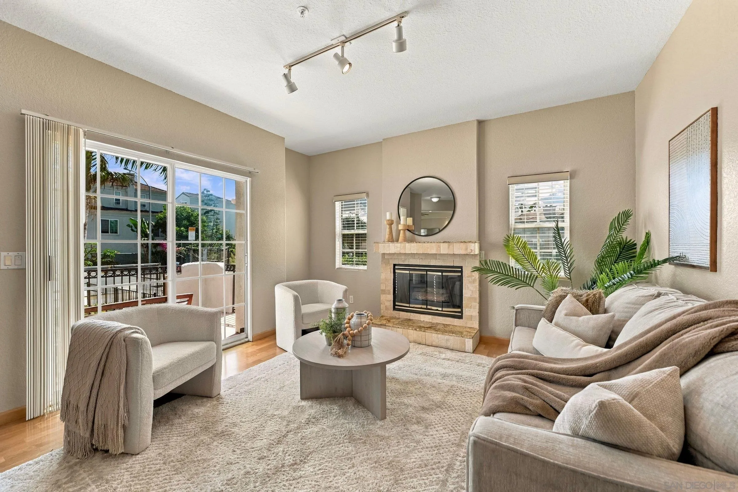805 N Cleveland St Unit C, Oceanside, CA 92054 - Photo 3 of 34, Oceanside, CA