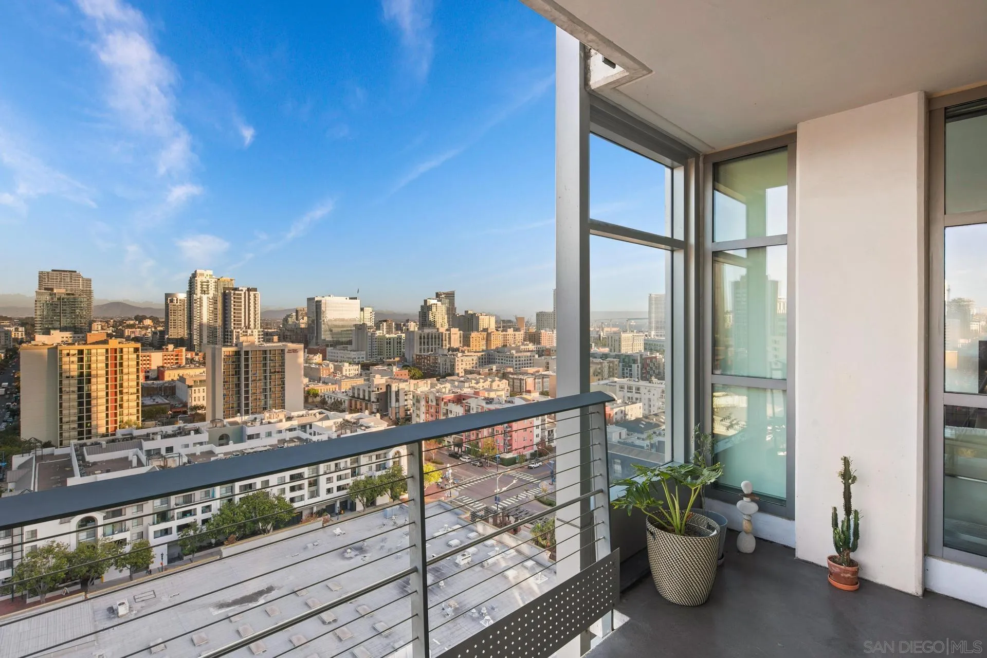 645 Front St Unit 1703, San Diego, CA 92101 - Photo 5 of 47, San Diego, CA
