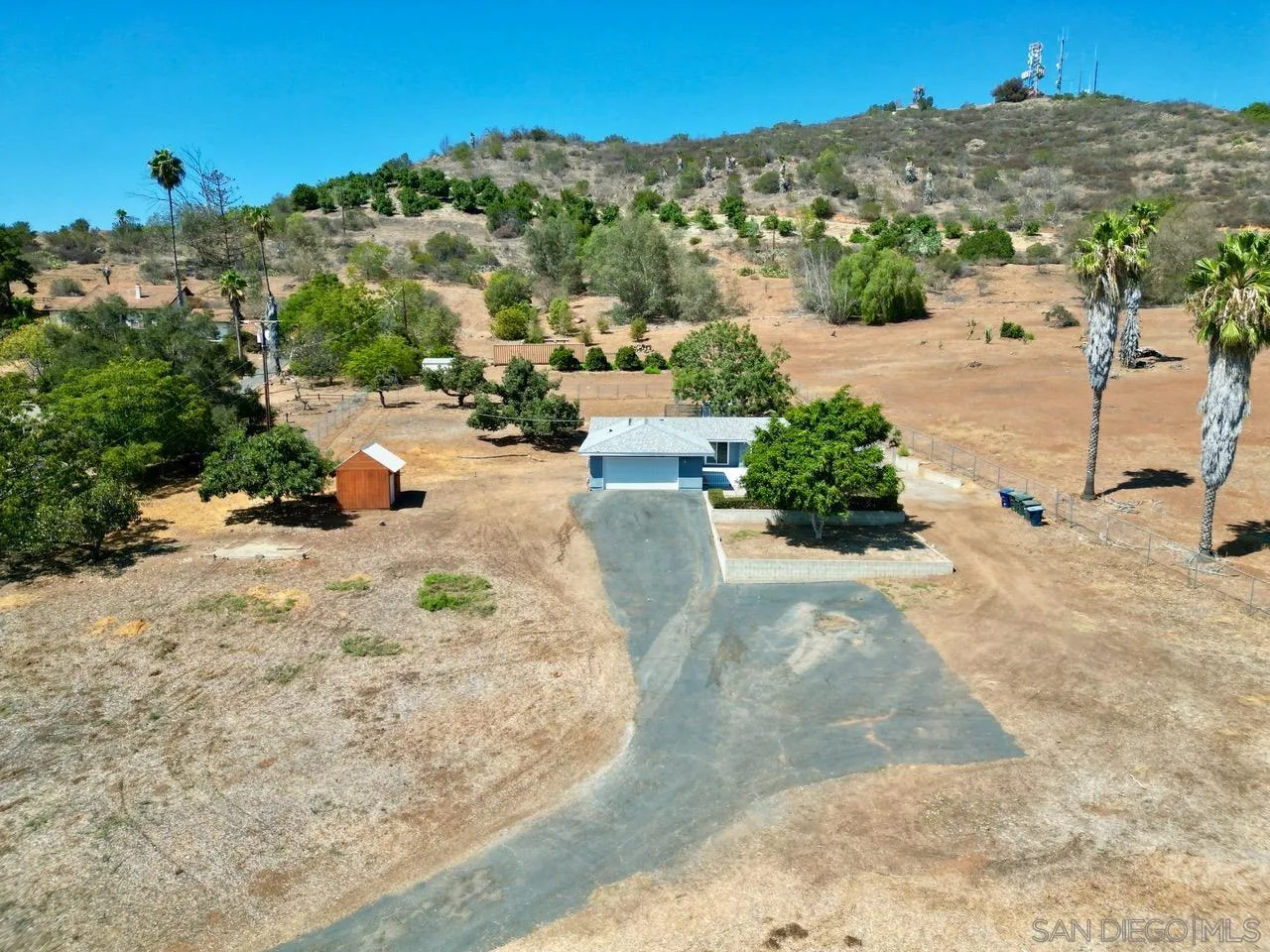 https://cdn.realtyfeed.com/cdn/127/260023242/1e8949a53d8d5c42d2c0c23a7c10c161.webp