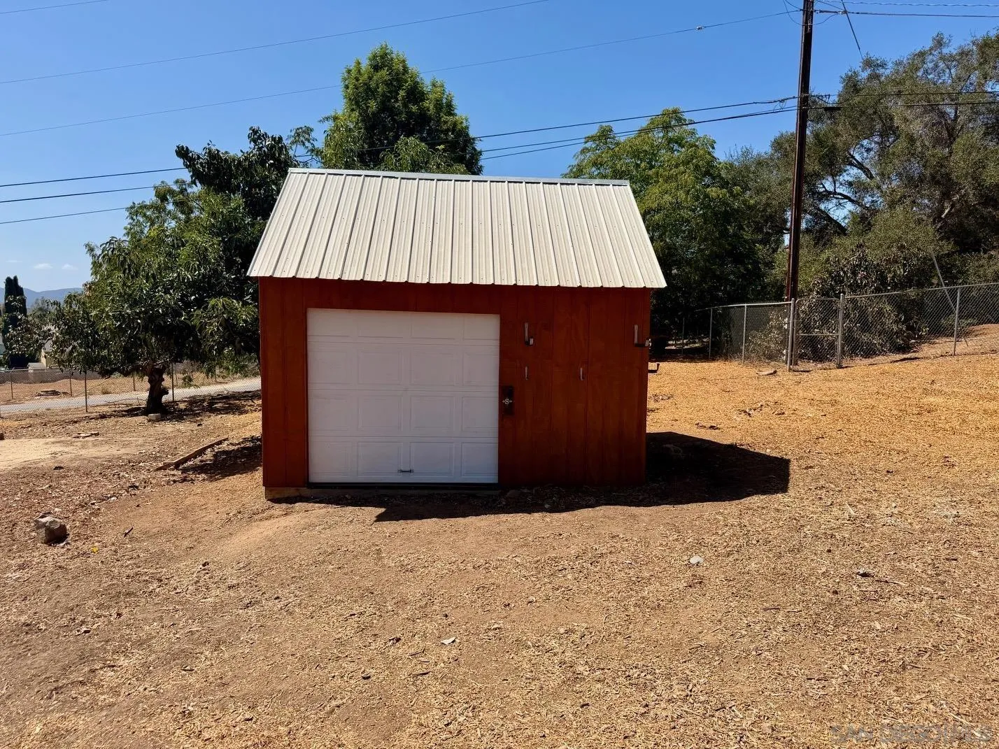 https://cdn.realtyfeed.com/cdn/127/260023242/20acf1cf447ae0178ff0d8f3a8eb3b2b.webp