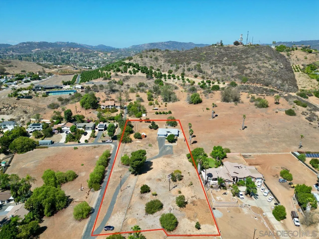 https://cdn.realtyfeed.com/cdn/127/260023242/fe2aa562b20f26b29004f7b82d0bdebe.webp