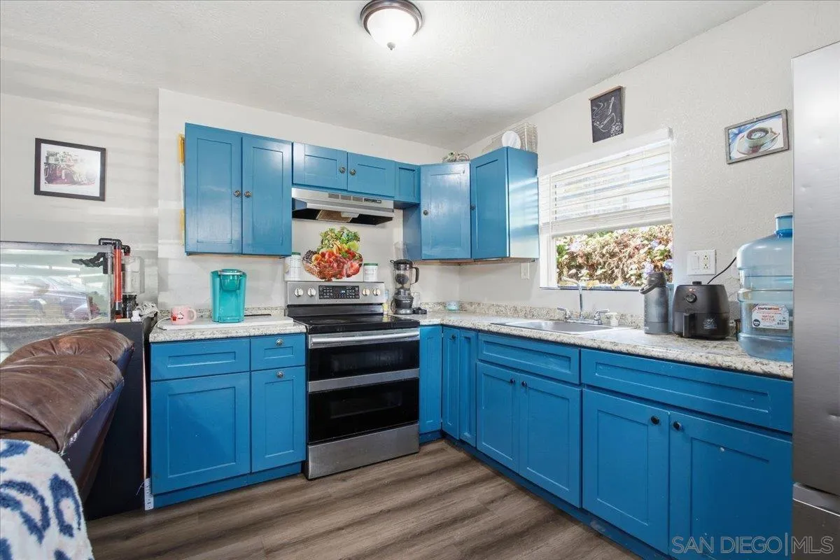 2304 G Ave, National City, CA 91950, photo 32