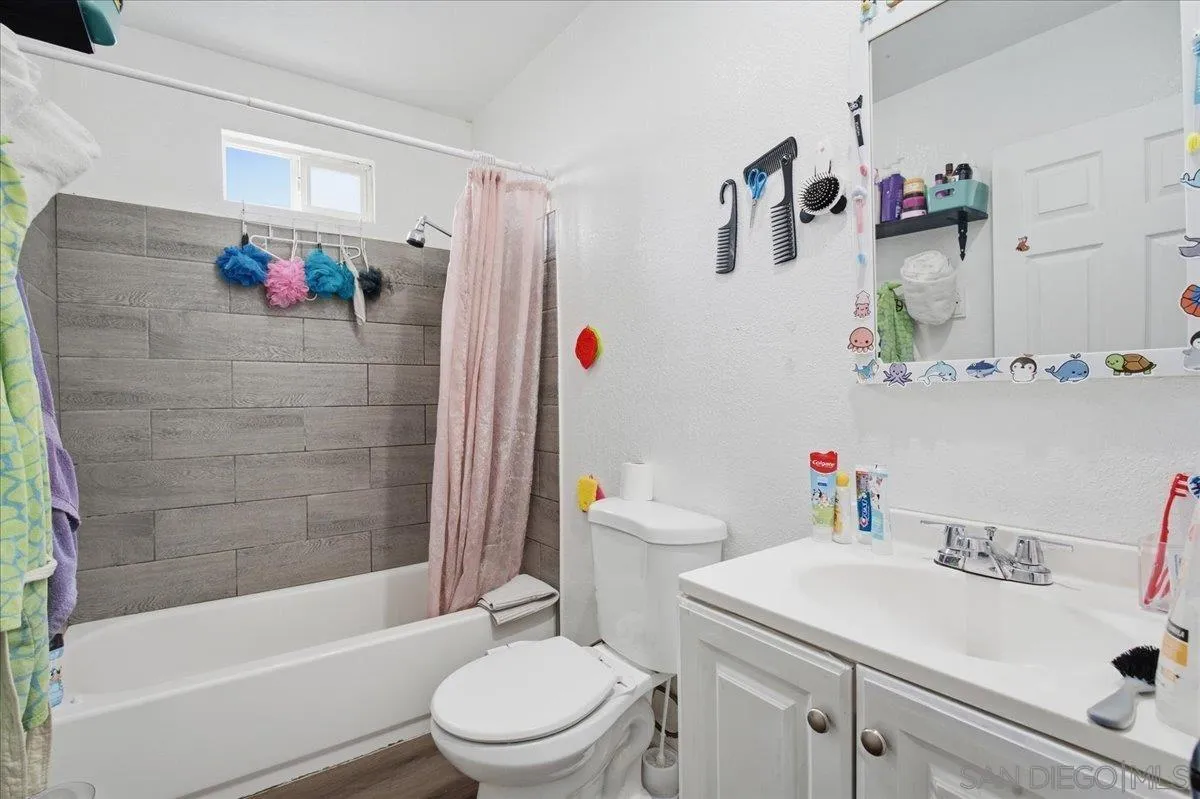 2304 G Ave, National City, CA 91950, photo 33