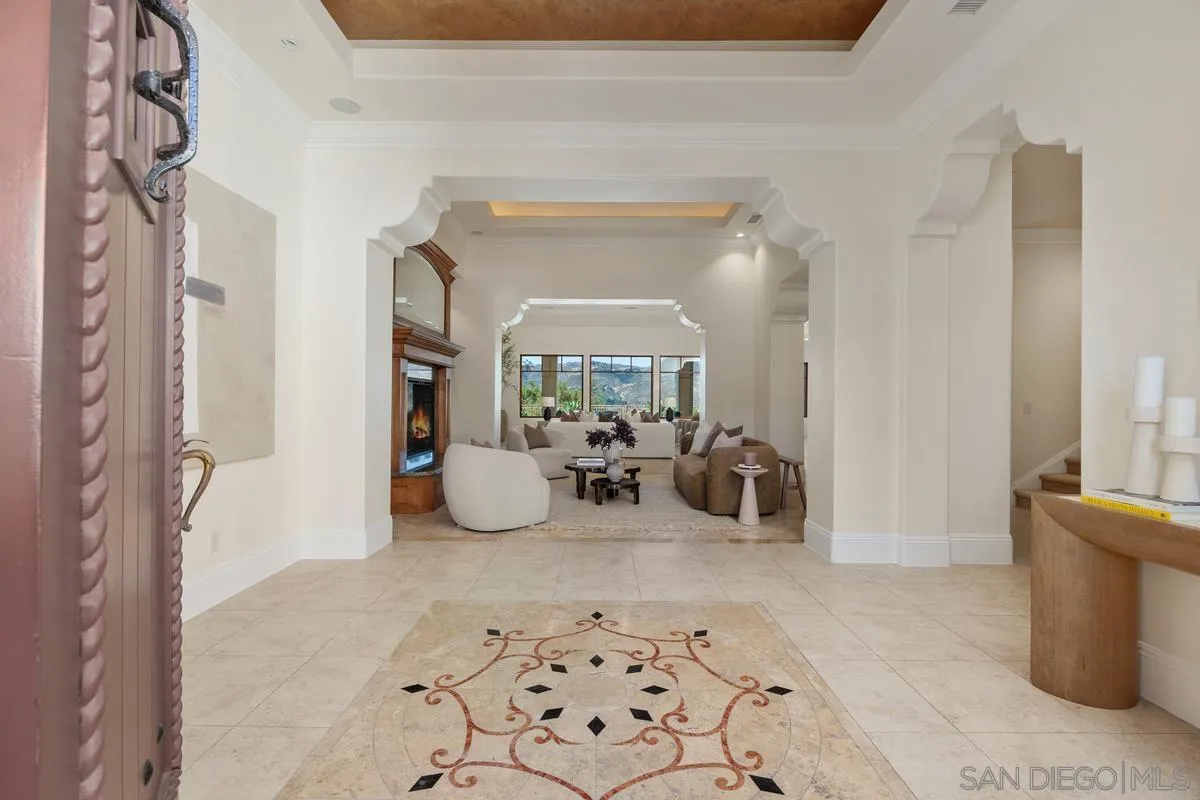 16647 Riding High Way, San Diego, CA 92127 - Photo 5 of 53, San Diego, CA