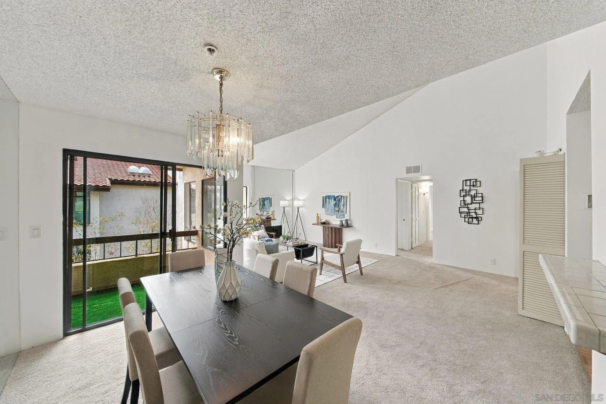 https://cdn.realtyfeed.com/cdn/127/260023248/908686c1d394195ed112c67061b2f778.webp