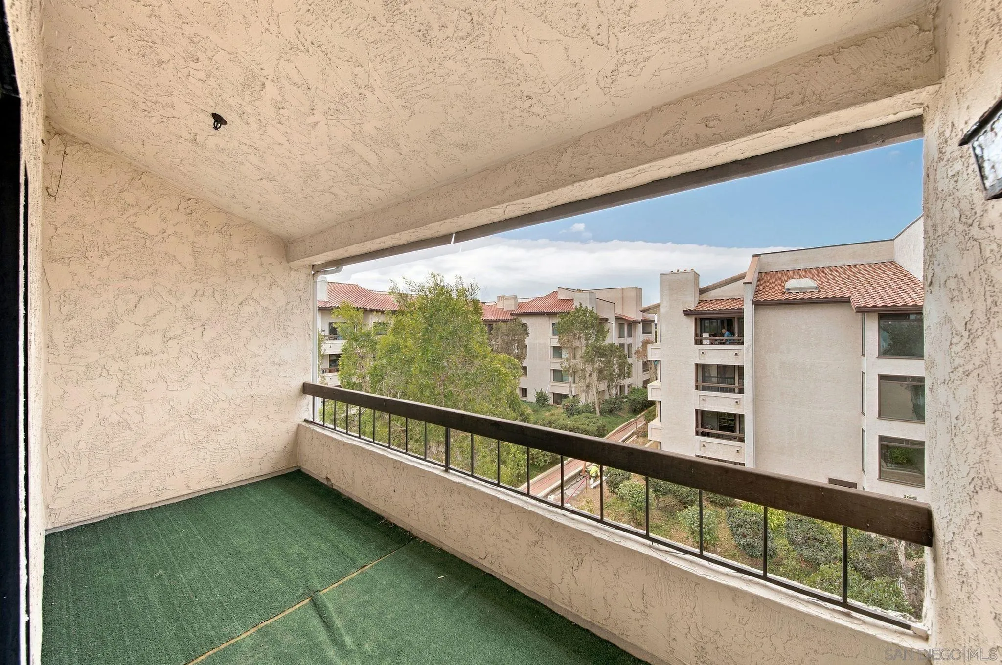 https://cdn.realtyfeed.com/cdn/127/260023248/be53cdbf5b075d22436d3b67ecf09b1b.webp