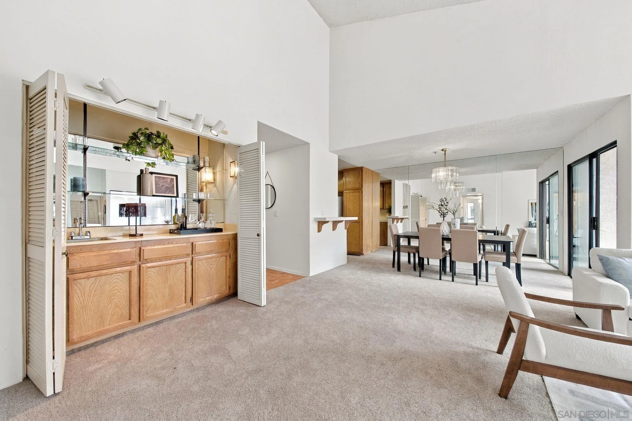 https://cdn.realtyfeed.com/cdn/127/260023248/f670cd440cee6d00c0fe68a4e7a6e1b9.webp