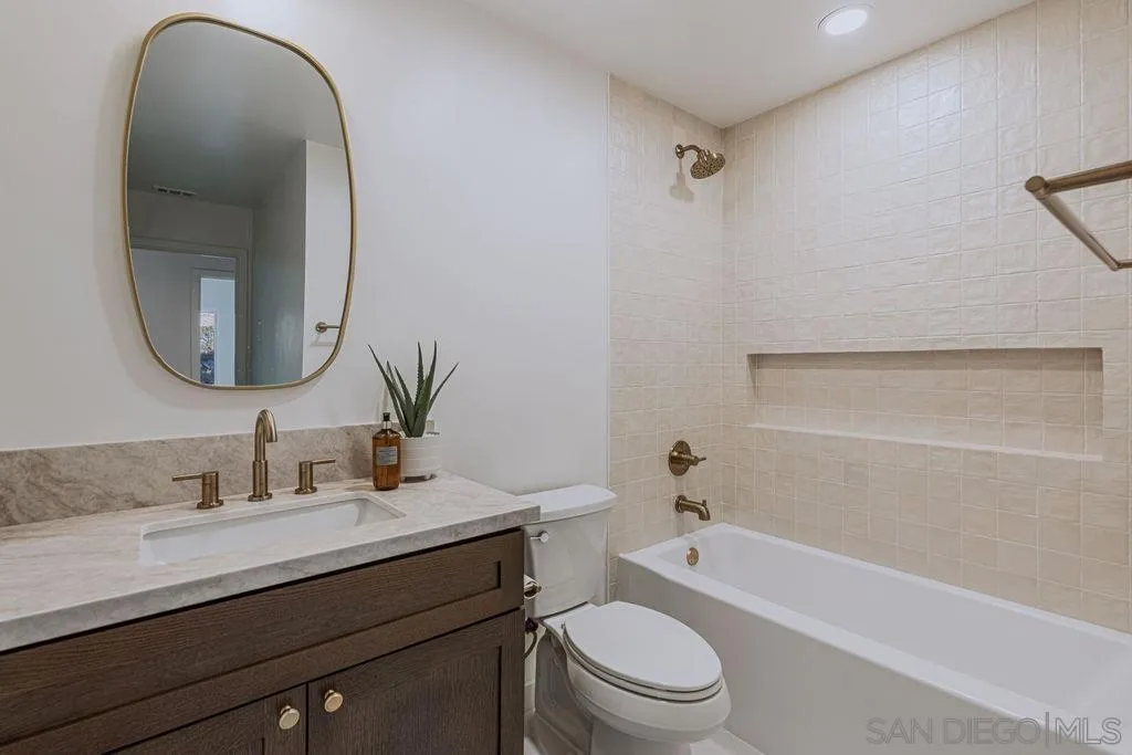 https://cdn.realtyfeed.com/cdn/127/260023253/2086a3b3665ae075b4b6d7c38d65e1b9.webp