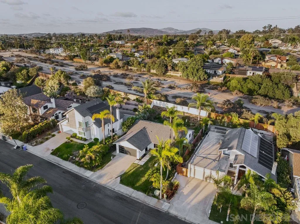 https://cdn.realtyfeed.com/cdn/127/260023253/34bd1fe67b63a1cd43de7f21cb04d554.webp