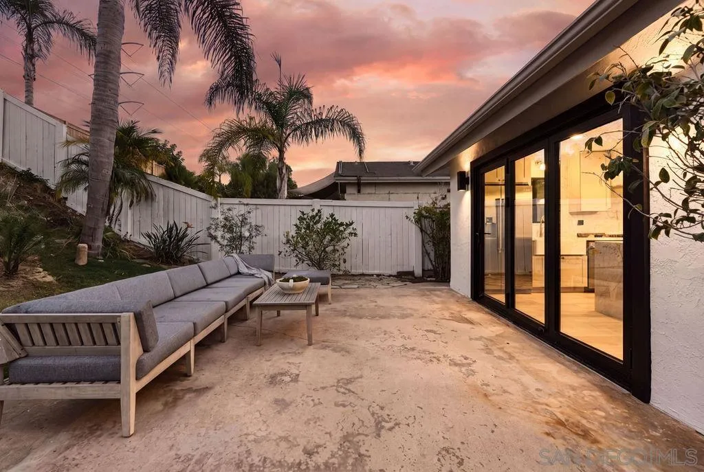 https://cdn.realtyfeed.com/cdn/127/260023253/3cc968f2652ae7ae4719271d2ebe548c.webp