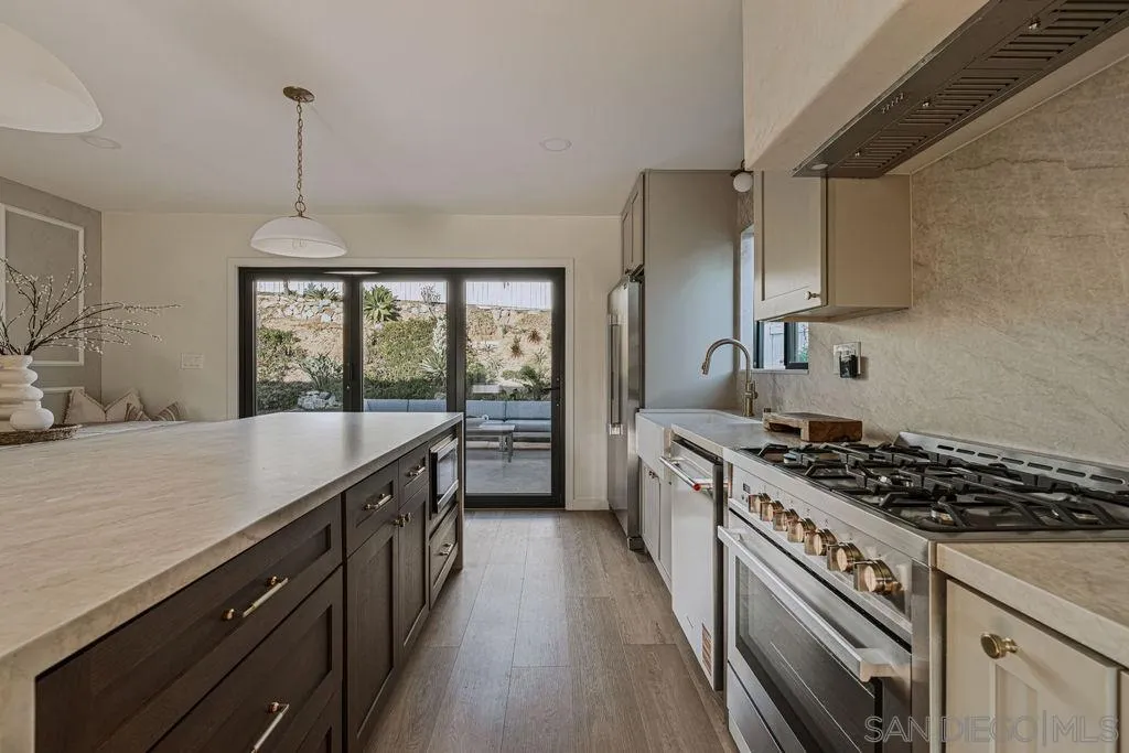 https://cdn.realtyfeed.com/cdn/127/260023253/9be9e9f2d7f636db11106f7a9e5512a2.webp
