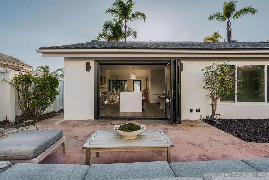 https://cdn.realtyfeed.com/cdn/127/260023253/a1cbaac85dbbbc2ad01320a3931cb6e6.webp