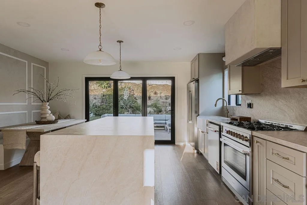 https://cdn.realtyfeed.com/cdn/127/260023253/c2db003c4efce1f4e146c3b2d1d8be78.webp
