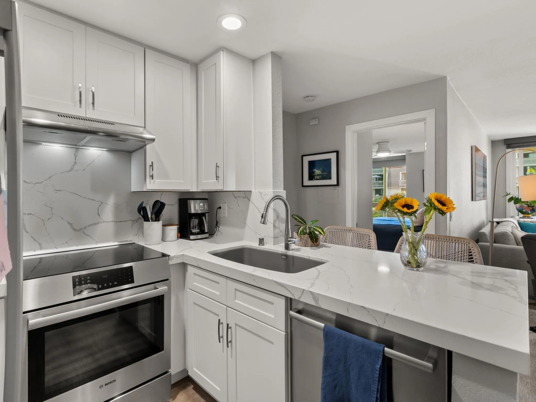 https://cdn.realtyfeed.com/cdn/127/260023254/31e4dc4d006881461f071f318aded871.webp