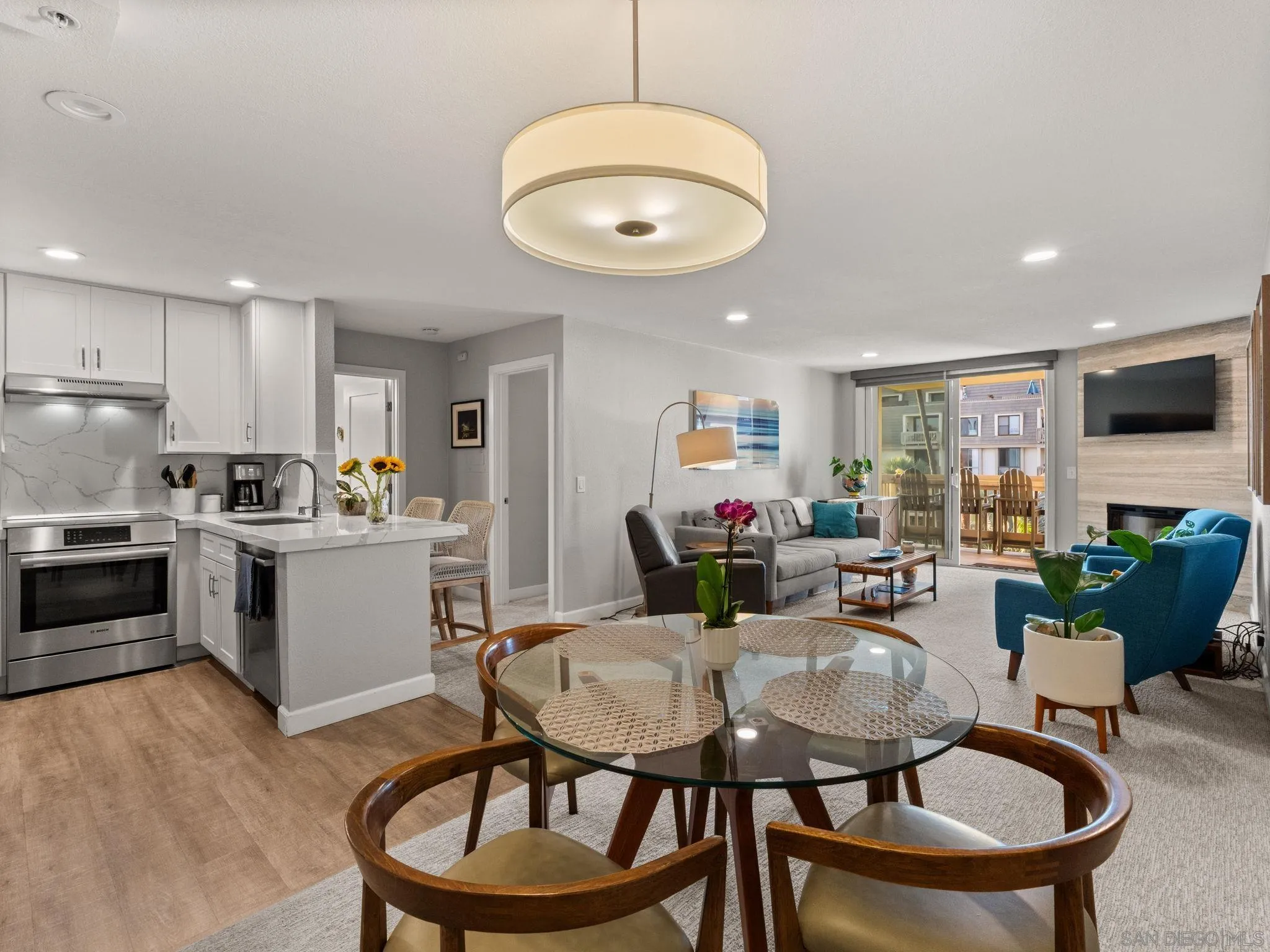 https://cdn.realtyfeed.com/cdn/127/260023254/7674188b9c23faa54897ae143fc43580.webp