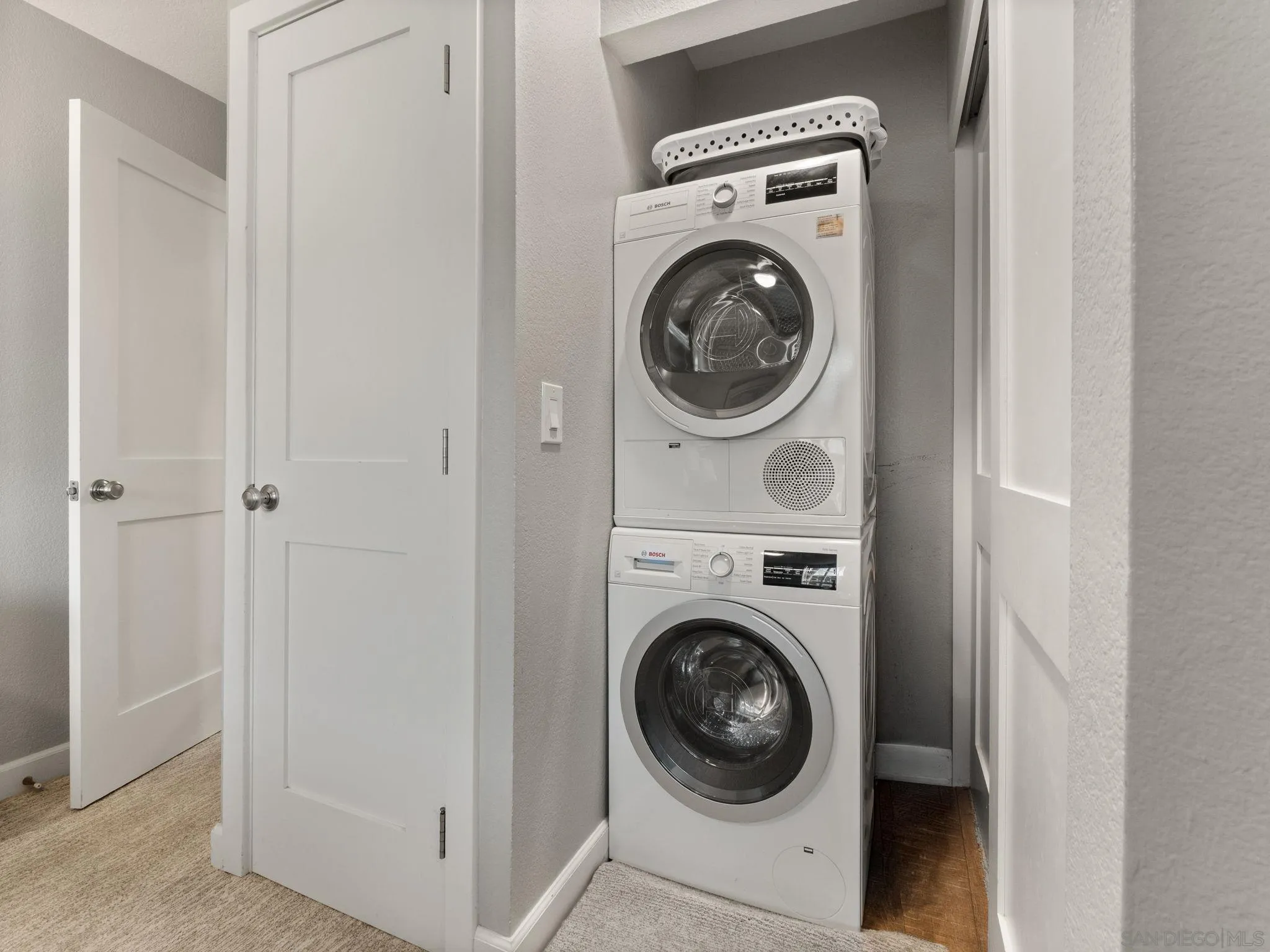 https://cdn.realtyfeed.com/cdn/127/260023254/fde427323dc337178644f33fb68a0d4a.webp