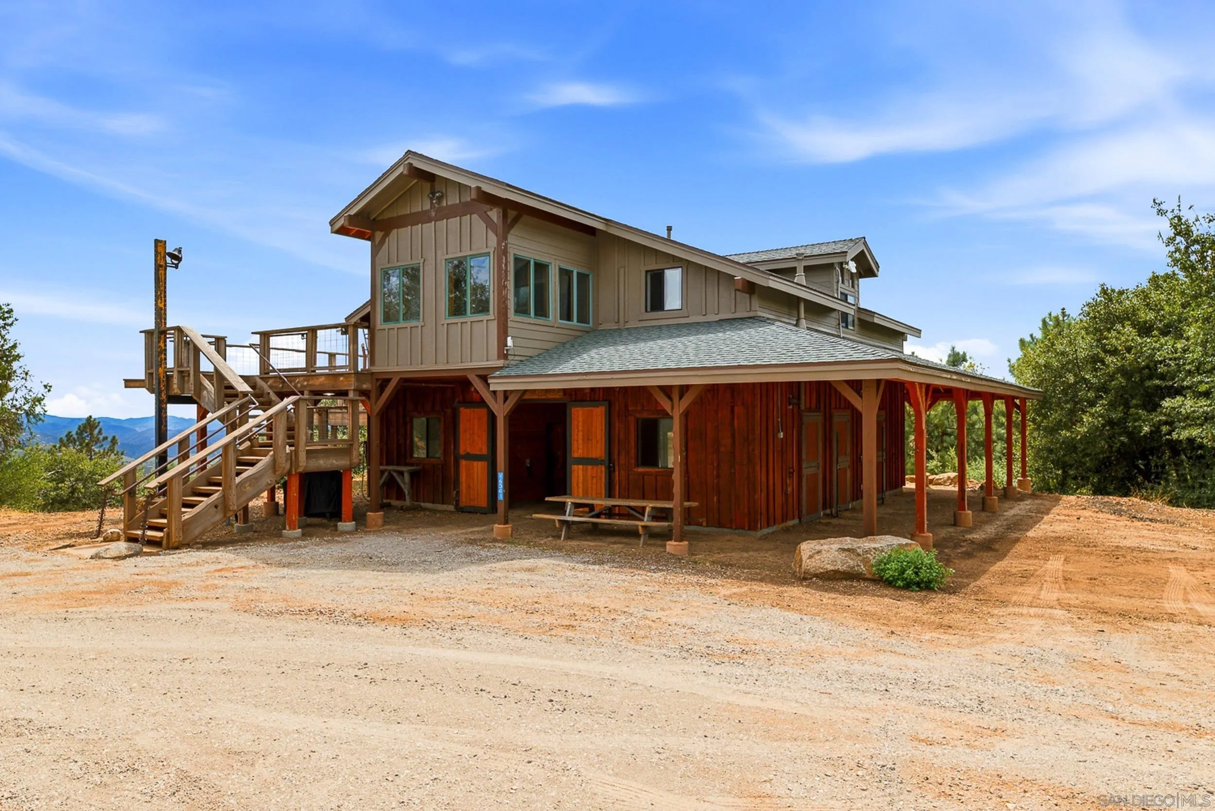 https://cdn.realtyfeed.com/cdn/127/260023255/0dc777b7ab6161a5bf903954c3cdb9a9.webp