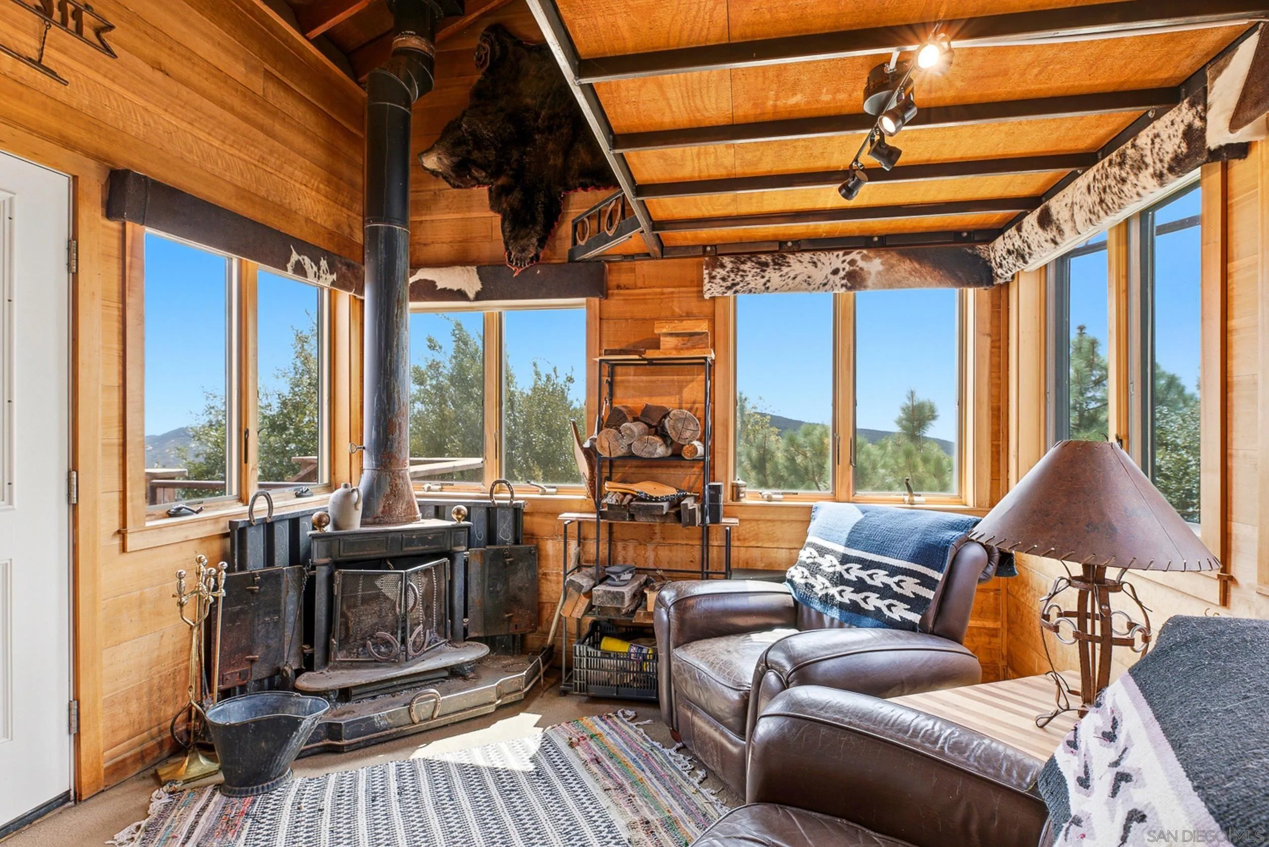 https://cdn.realtyfeed.com/cdn/127/260023255/24a59de012001dc128e681d50b090401.webp