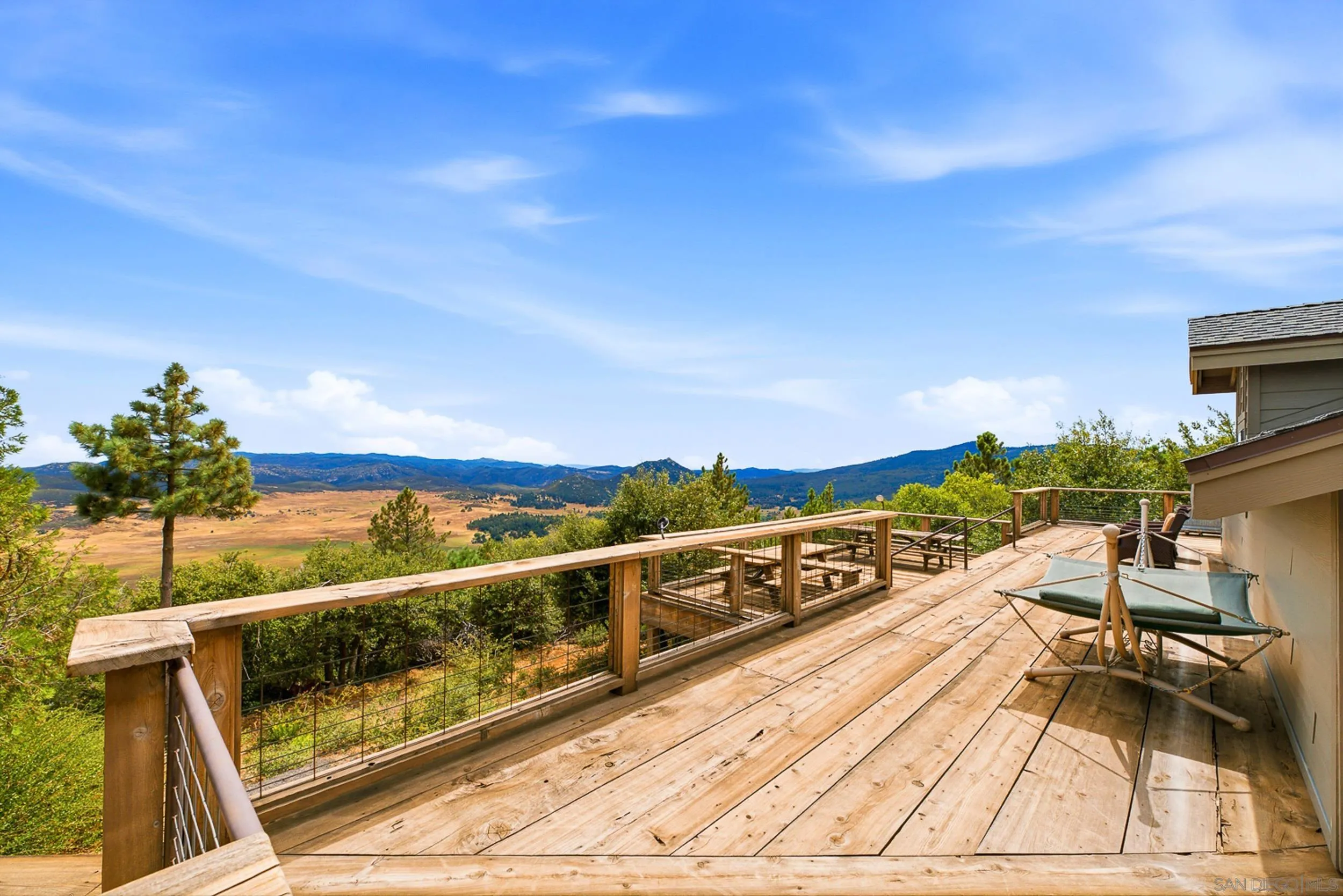 https://cdn.realtyfeed.com/cdn/127/260023255/8196d3b50c521aec19ecac34223f347c.webp