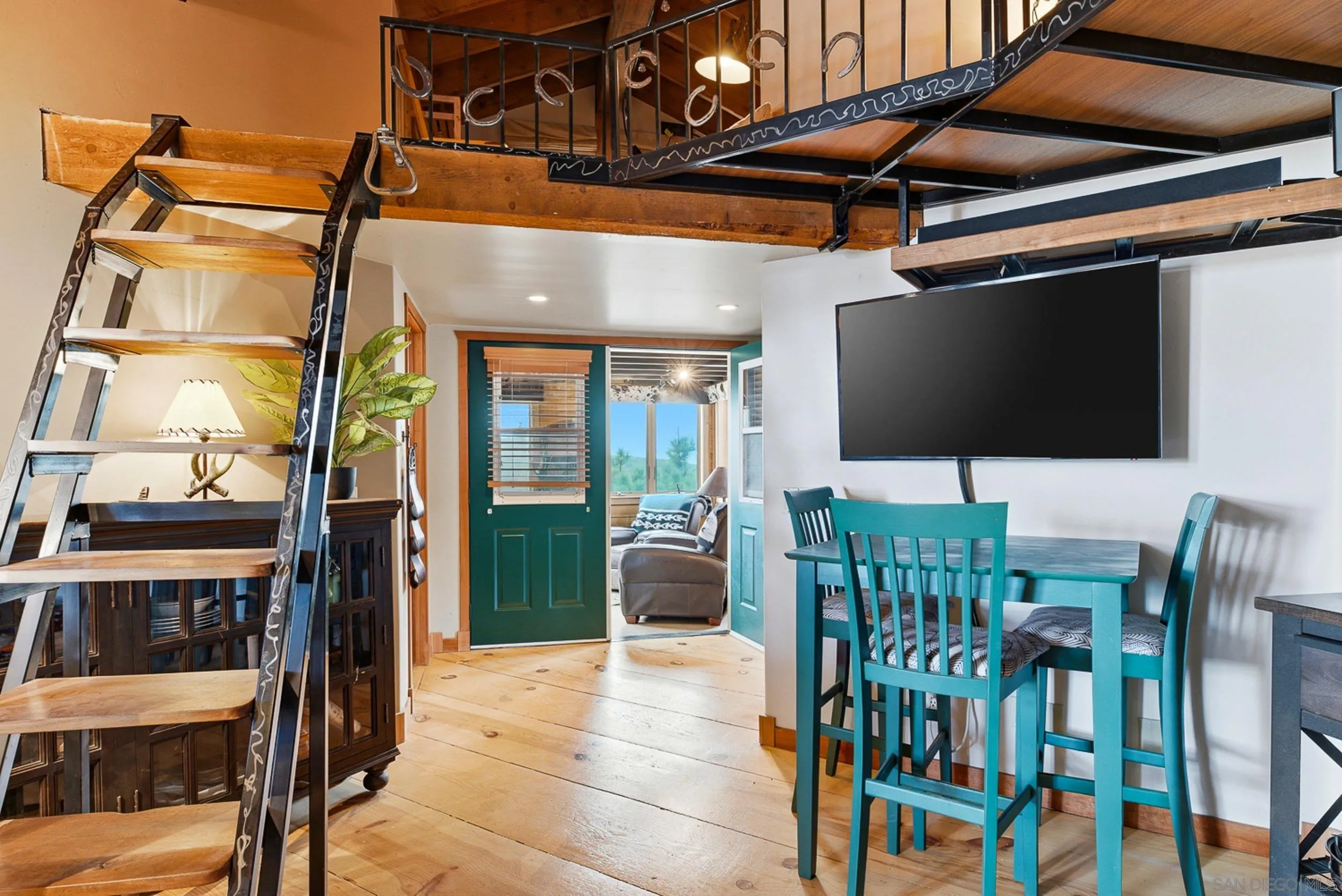 https://cdn.realtyfeed.com/cdn/127/260023255/a94d7fa3ed2414c2299c88c82e32c136.webp
