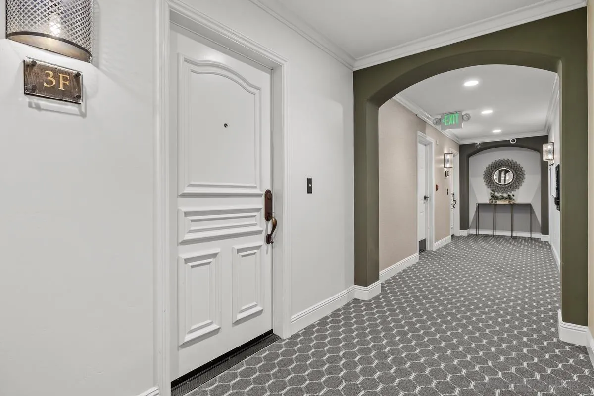7411 Herschel Unit 3f, La Jolla, CA 92037 - Photo 4 of 18, La Jolla, CA
