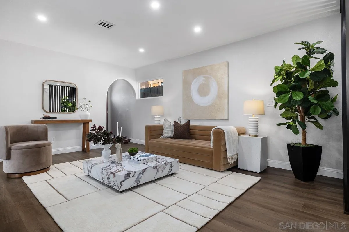 https://cdn.realtyfeed.com/cdn/127/260023265/4429438d7b2726f65cc3d067ecbfa8d8.webp