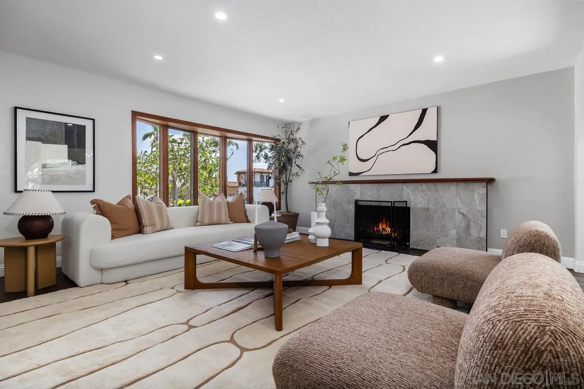 https://cdn.realtyfeed.com/cdn/127/260023265/86933d9cfa216fb3dab105da5ddd5e57.webp