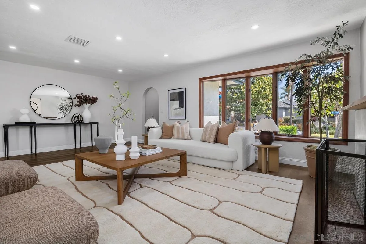 https://cdn.realtyfeed.com/cdn/127/260023265/bf3cc357dbd41d20ec02835a12ac8947.webp