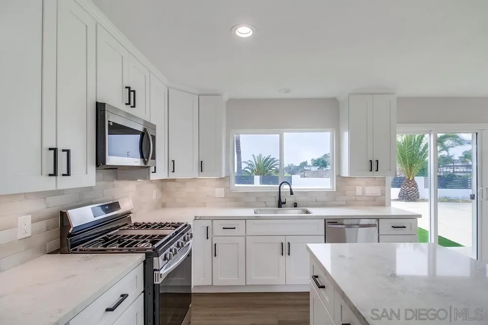 6203 Romo Street, San Diego, CA 92115, photo 6