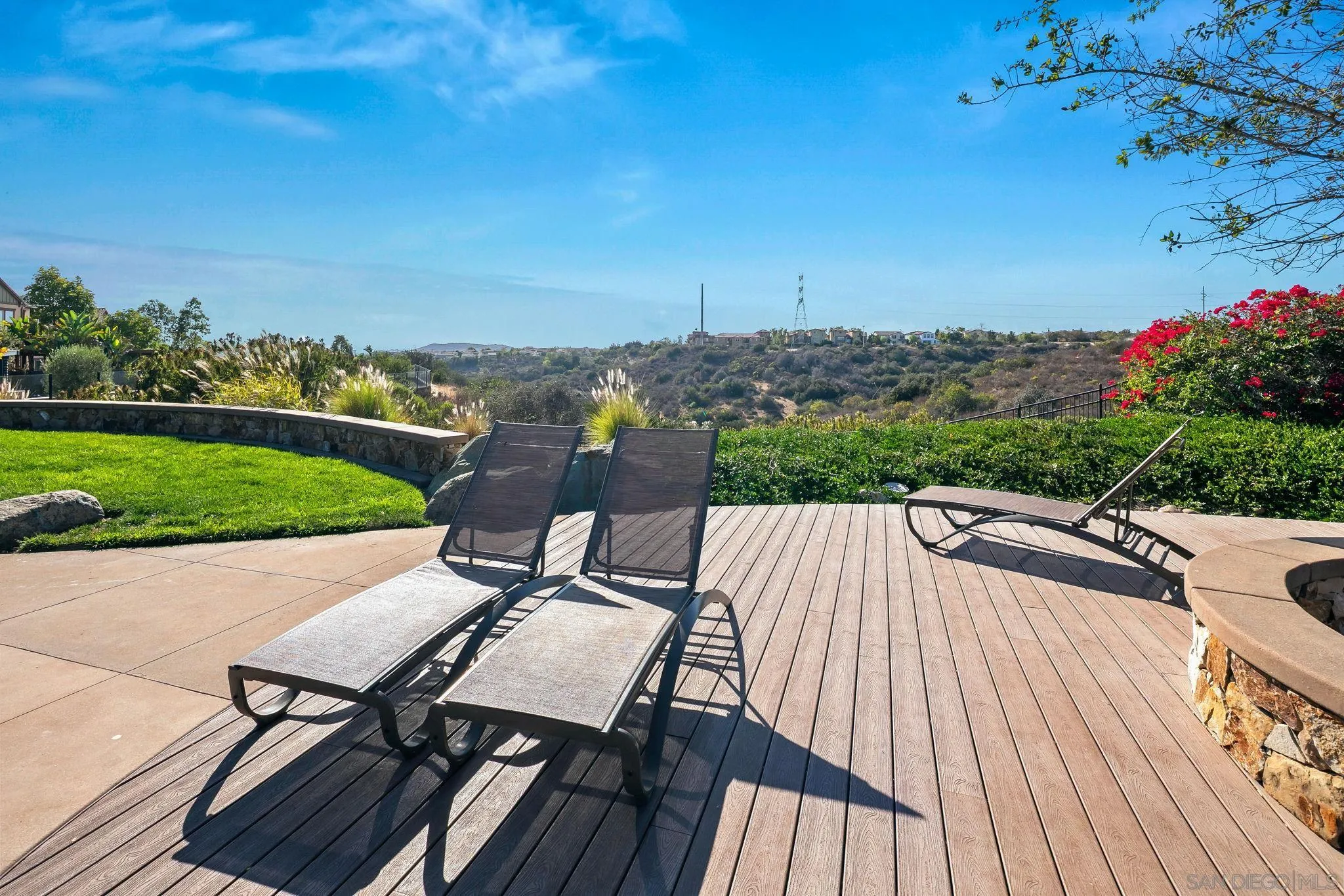 https://cdn.realtyfeed.com/cdn/127/260023270/6e801b73e1bc1623fca77de564f430e6.webp