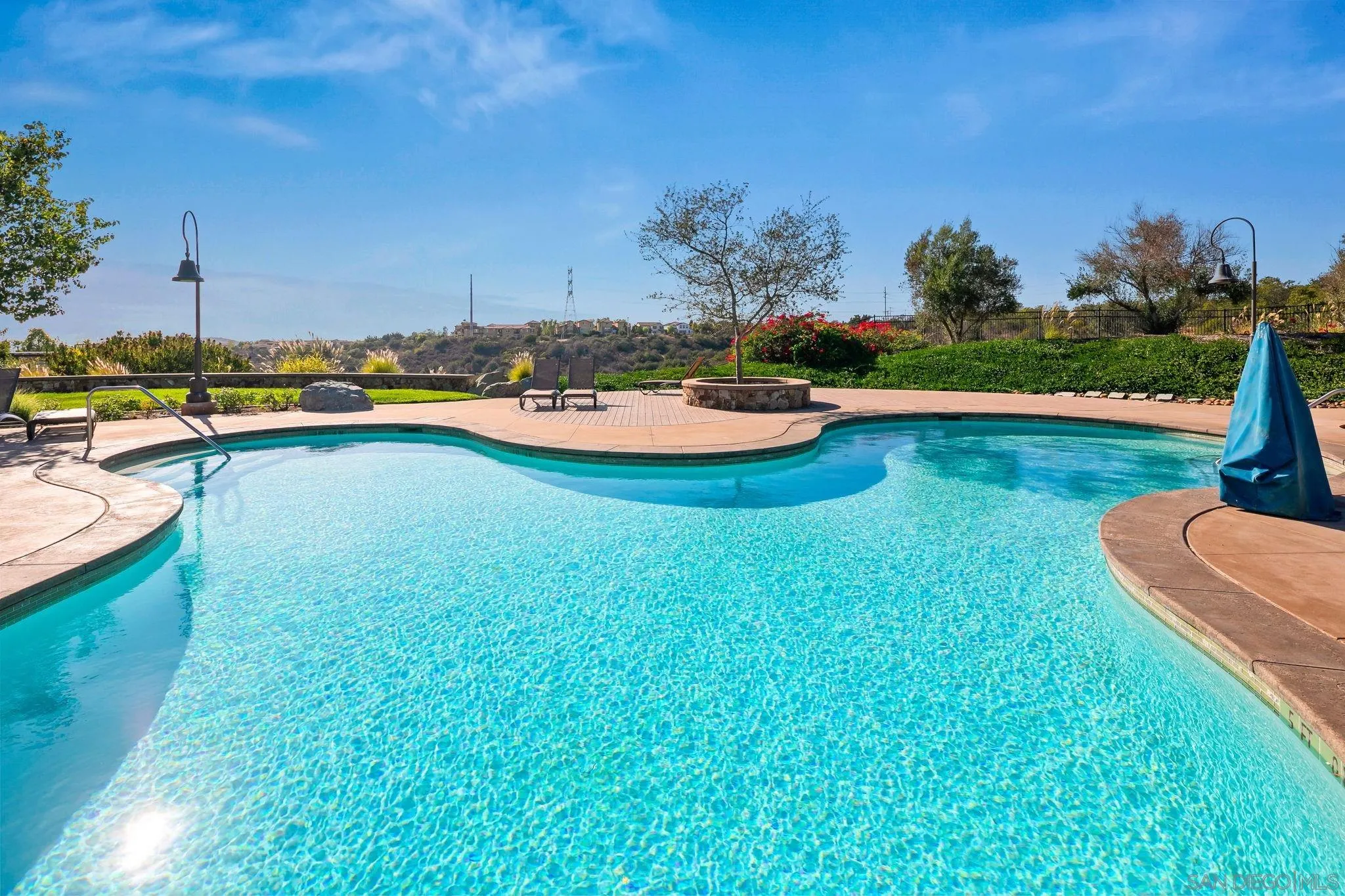 https://cdn.realtyfeed.com/cdn/127/260023270/7b3c834201fa1e85c2ba5f5c117d6232.webp