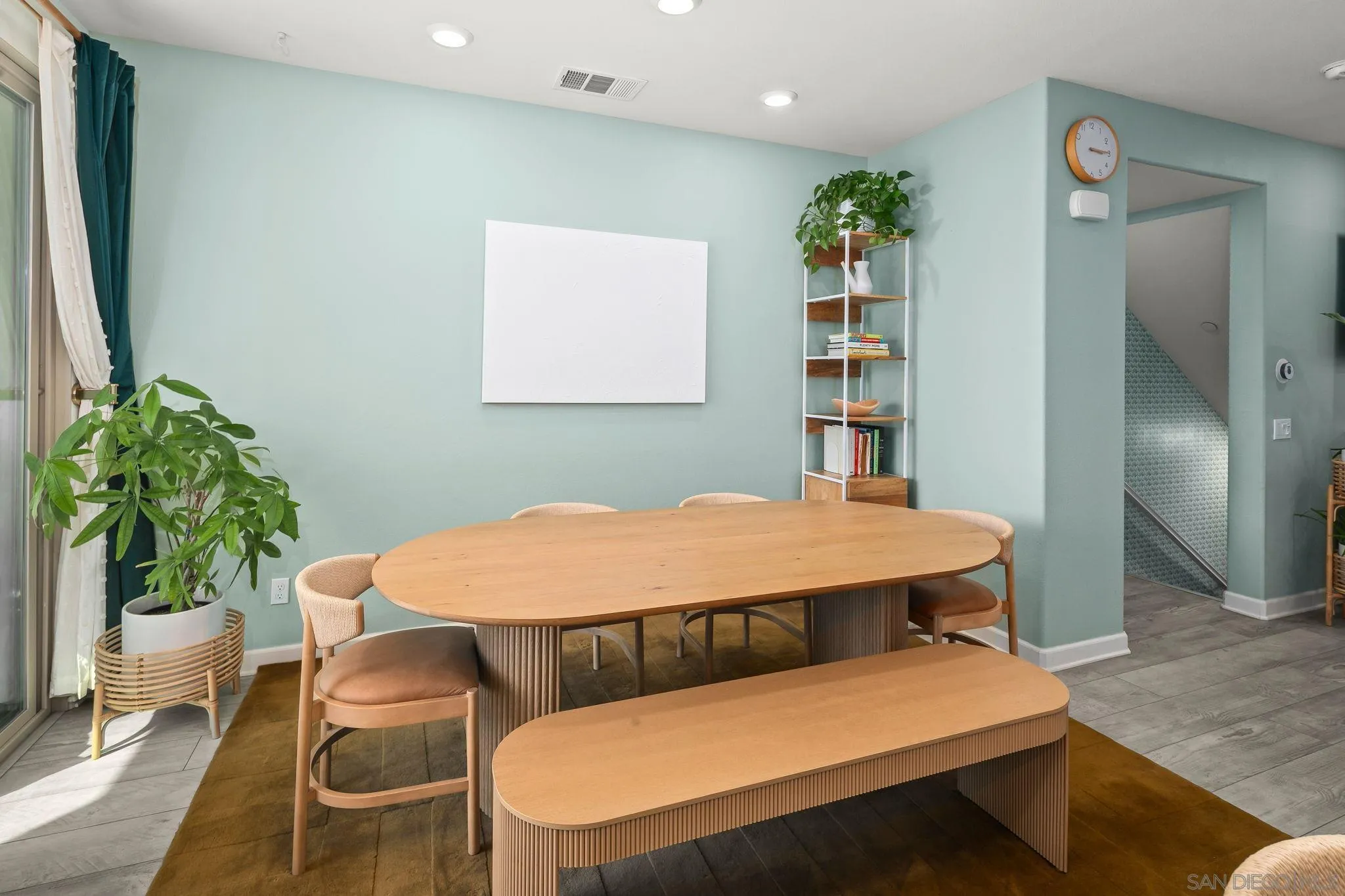https://cdn.realtyfeed.com/cdn/127/260023270/9298f973f09071a912cb78db66c64e40.webp