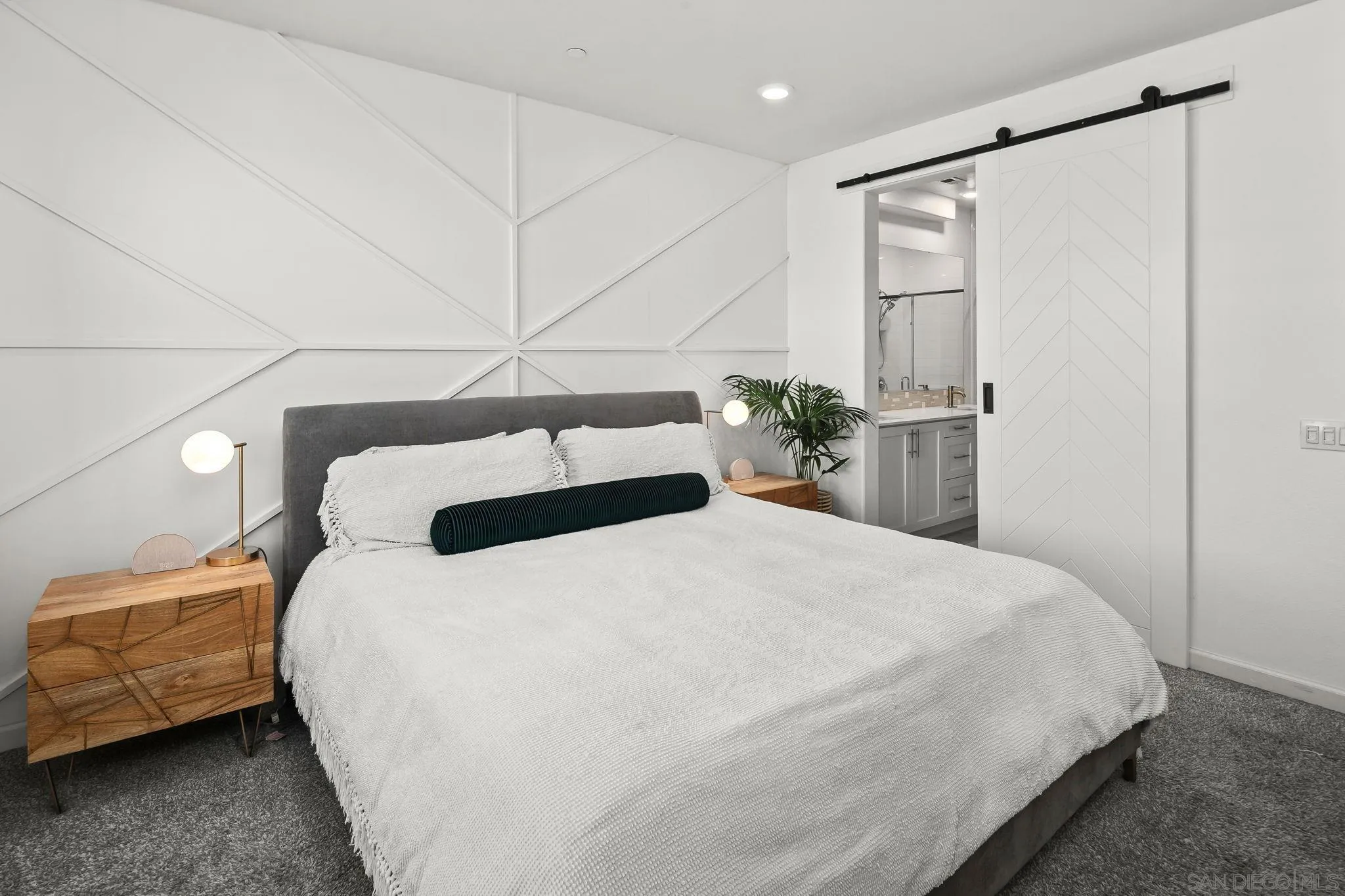 https://cdn.realtyfeed.com/cdn/127/260023270/b695c67a67e2898c3aaa7a55a5f1339e.webp