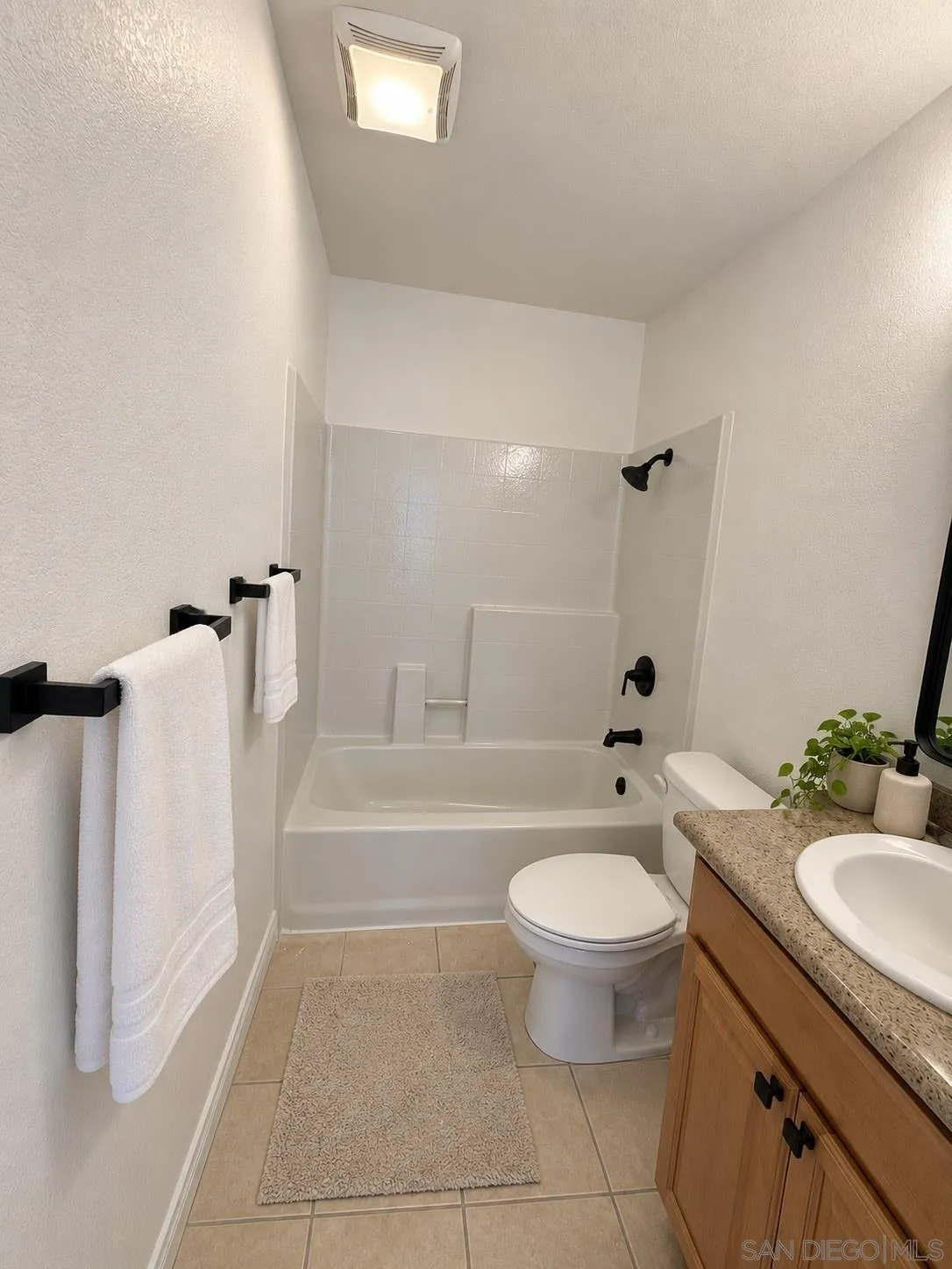 1351 Holly Unit D, Imperial Beach, CA 91932 - Photo 3 of 8, Imperial Beach, CA