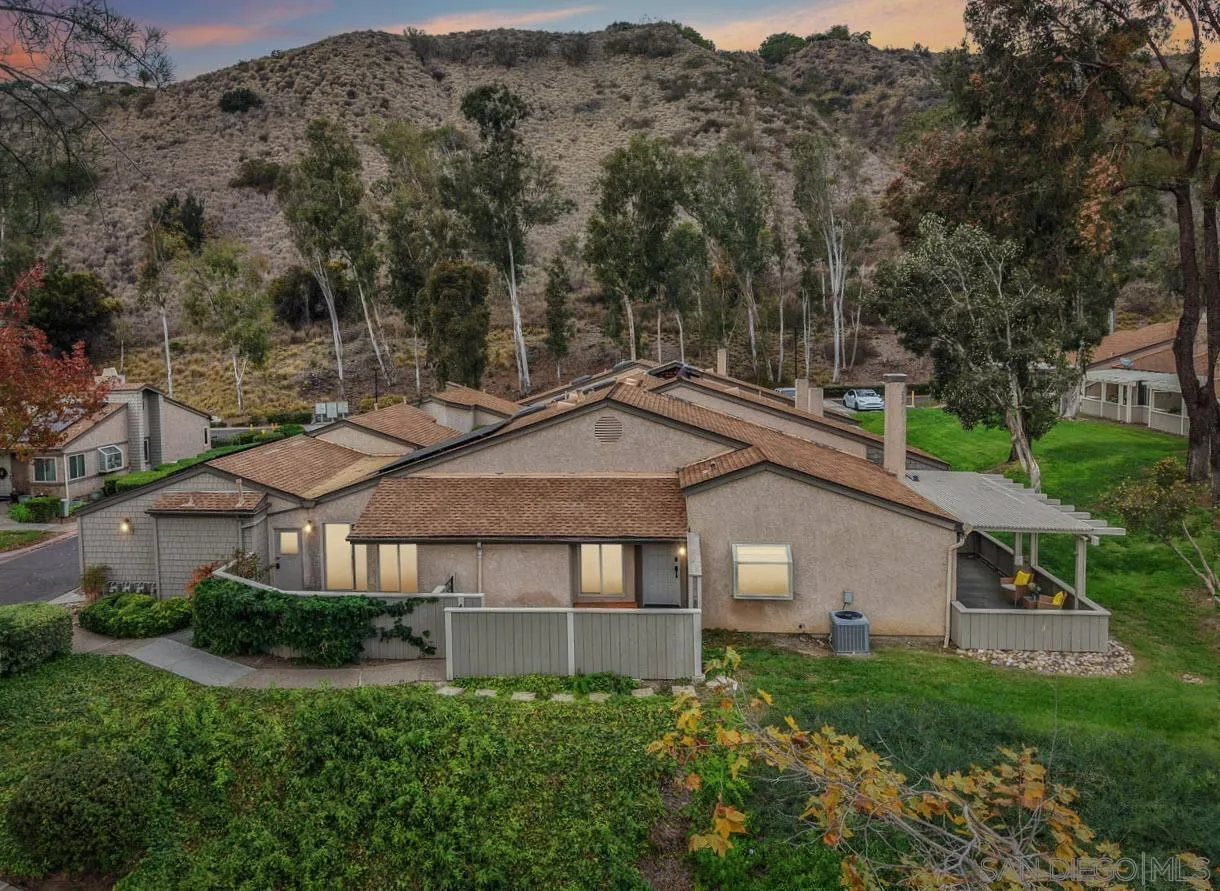 5617 Adobe Falls Rd Unit D, San Diego, CA 92120 - Main photo, San Diego, CA
