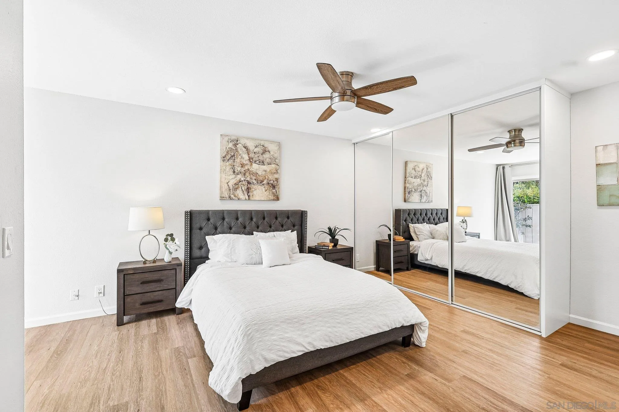 https://cdn.realtyfeed.com/cdn/127/260023277/83ca8430fe92bbeeec94f6cf78537a6a.webp