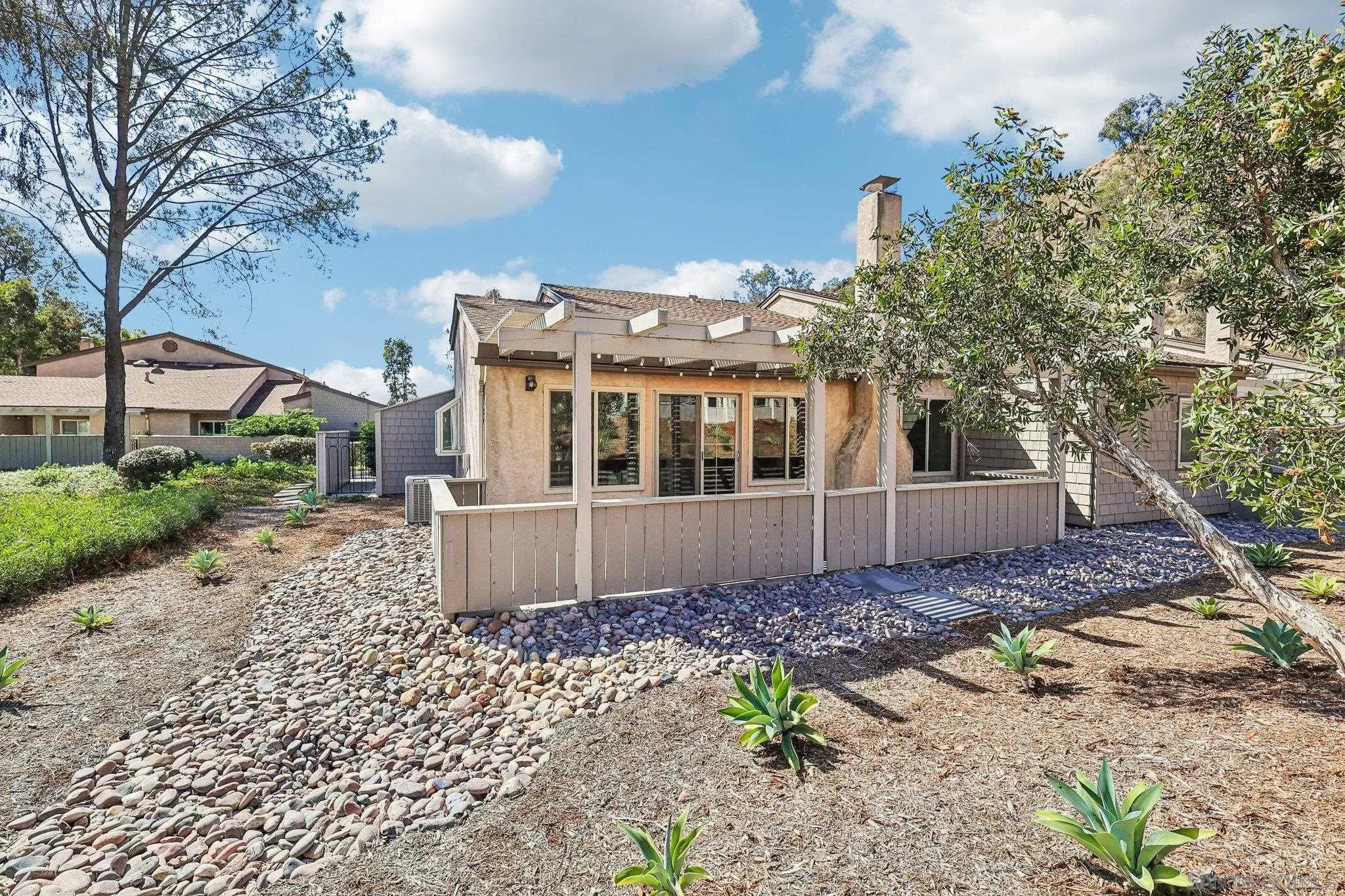 https://cdn.realtyfeed.com/cdn/127/260023277/ae2762e5a07099004fa62e0dfa18f722.webp