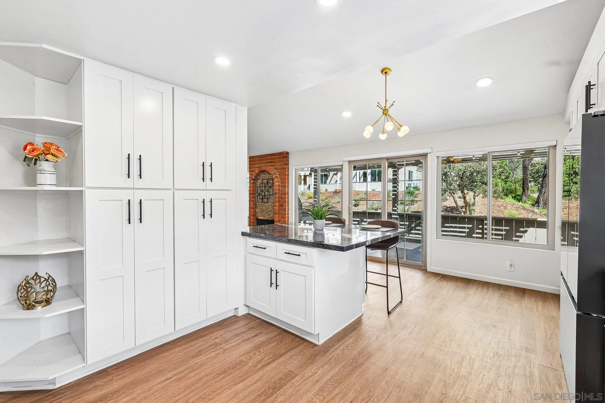 https://cdn.realtyfeed.com/cdn/127/260023277/b5bcdc83601920f264095e0b8ad7e458.webp