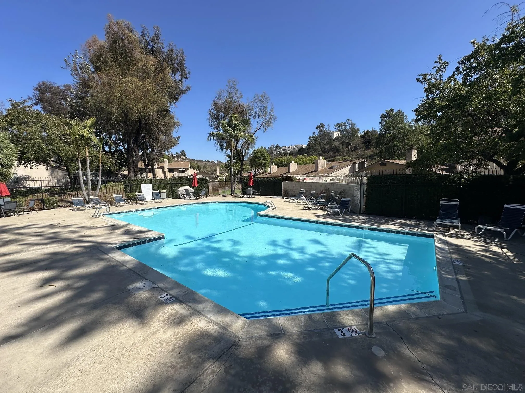 https://cdn.realtyfeed.com/cdn/127/260023277/df0bcaf43deec1c28348e1101885f64d.webp